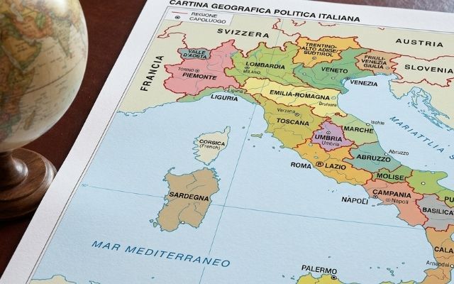 Province italiane divise per Regione